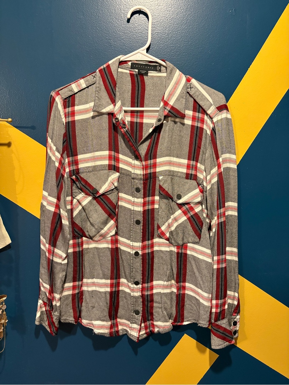 Anthropologie Sanctuary Gray & Red Plaid Boyfriend Button Down Shirt EUC
